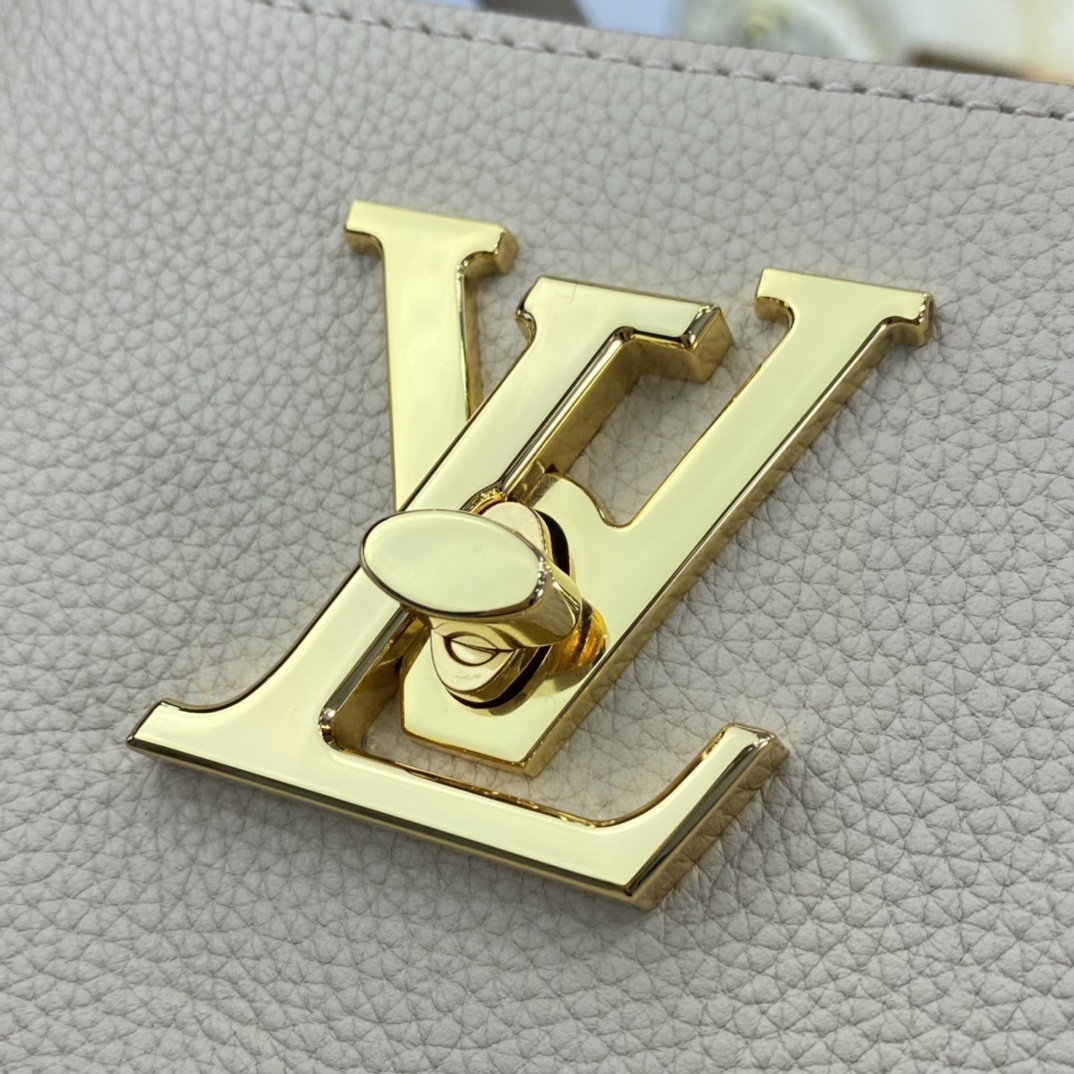 Louis Vuitton LOCKME SHOPPER Shoudler Bag M57346 Greige 